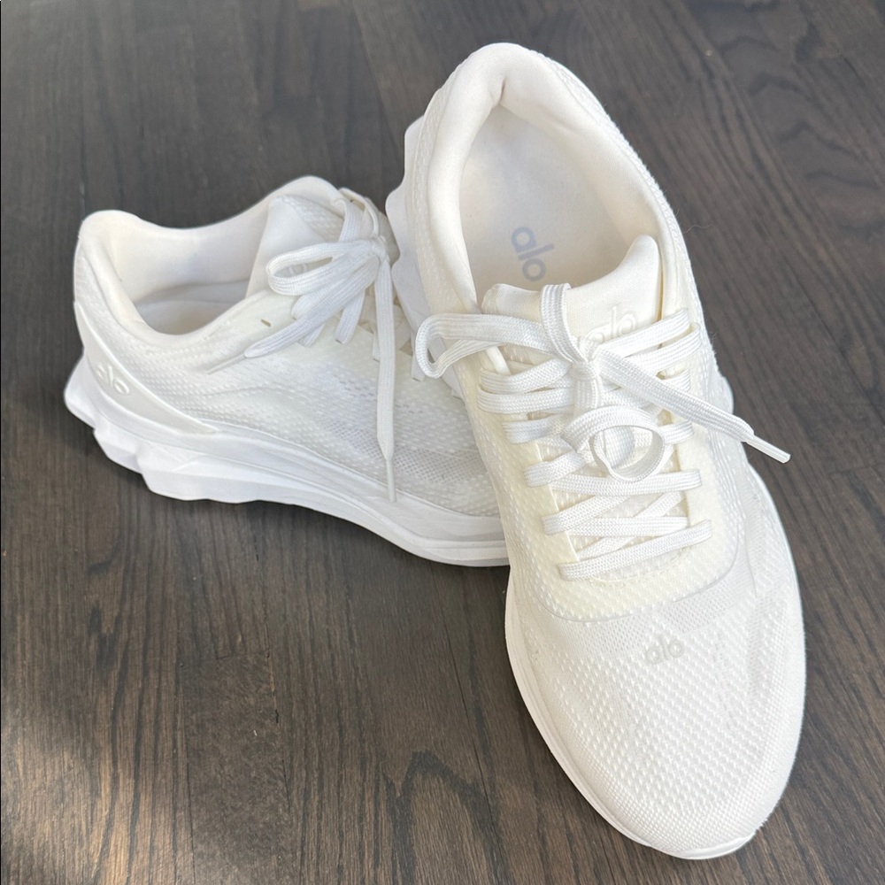 Men's ALO runner sneakers